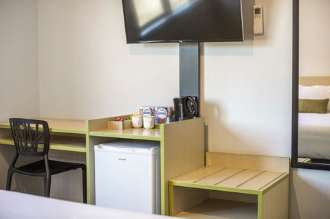 Nightcap At Hume Hotel - eTourism Australia 7