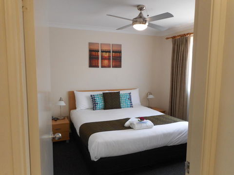 Beaches Serviced Apartments - eTourism Australia 28