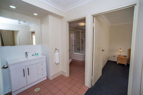 Beaches Serviced Apartments - eTourism Australia 18
