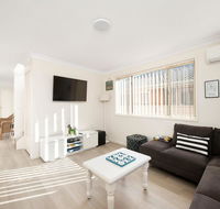 Bombora  Fingal Bay - eTourism Australia