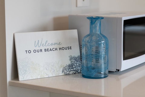 Brand New And Beautiful - Rosebud Holiday Home - eTourism Australia 1