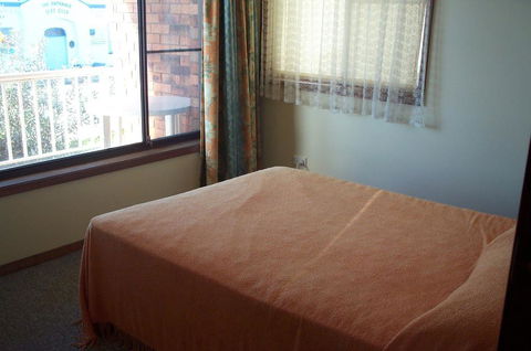 Calypso, Unit 1 - The Entrance, NSW - eTourism Australia 3