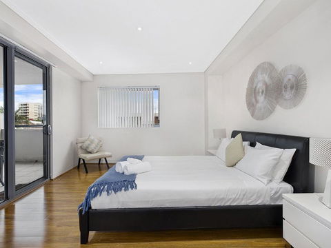 Coast Luxury Apartment 21 - eTourism Australia 1