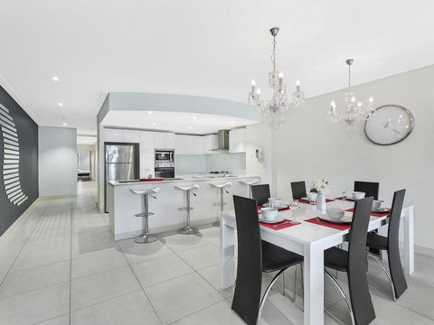 Coast Luxury Apartment 21 - eTourism Australia 0