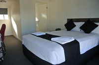 Book Springsure Accommodation Vacations eTourism Australia eTourism Australia