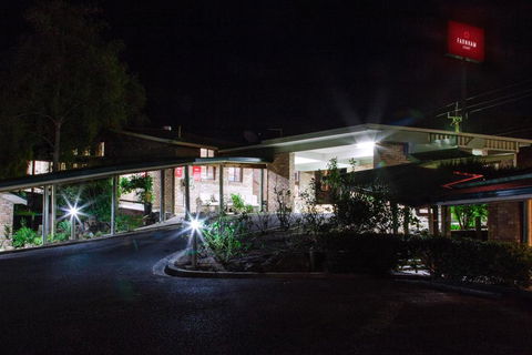 Farnham Court Motel And Restaurant - eTourism Australia 1