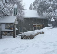 Feathertop Alpine Lodge