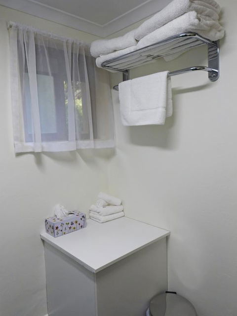 Gallery Motel - eTourism Australia 3