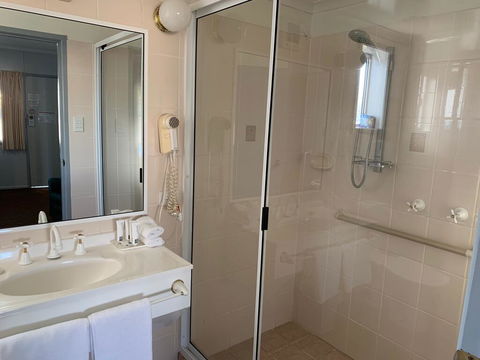 Granite Belt Motel - eTourism Australia 1