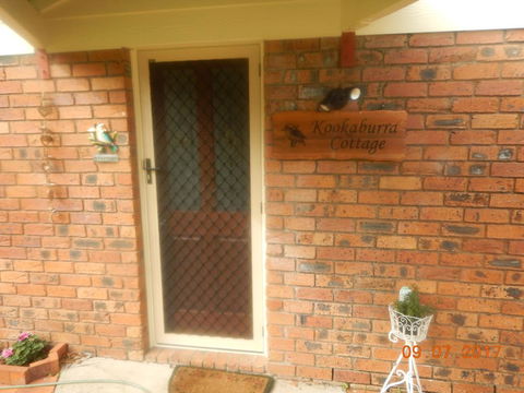 Kookaburra Cottage - eTourism Australia 1