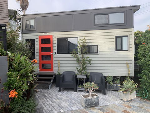 LH@LBH (Little House @ Little Blow Hole) - eTourism Australia 0