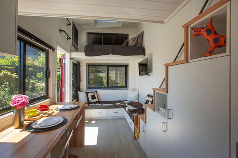 LH@LBH (Little House @ Little Blow Hole) - eTourism Australia 3