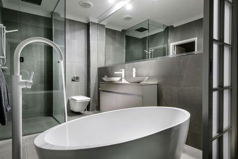 Mangrove Hotel - eTourism Australia 3