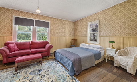 National Park Hotel - eTourism Australia 2