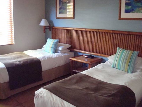 Presidential Bungalow - eTourism Australia 4