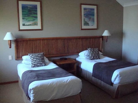 Presidential Bungalow - eTourism Australia 8