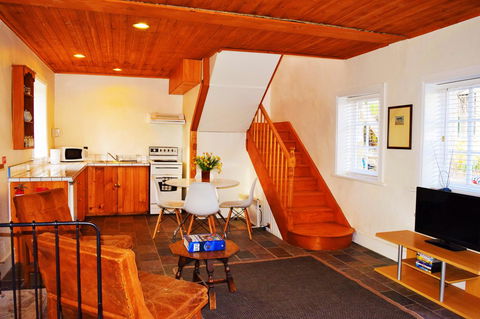 Cleburne Homestead - eTourism Australia 13