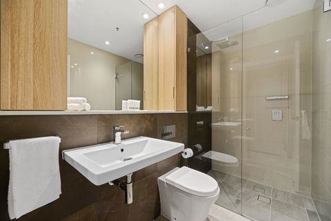 New 2 Beds Apt Mins Walking To Darling Harbour,QVB - eTourism Australia 2