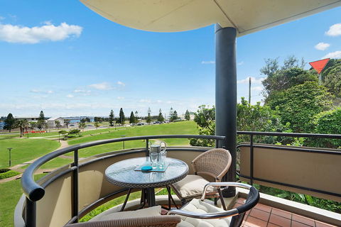 Newcastle Short Stay Apartments - Flagstaff Apartment - eTourism Australia 0
