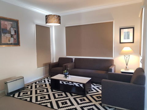 Newly Built - Blue On Cooper - eTourism Australia 0