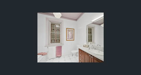 Newport Homestay & Lodge - The Heritage Guest House - eTourism Australia 3