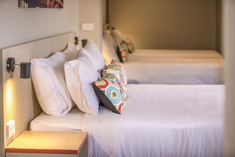 Nightcap At Chester Hill Hotel - eTourism Australia 2