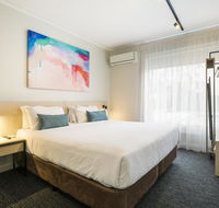 Nightcap at Playford Tavern - eTourism Australia