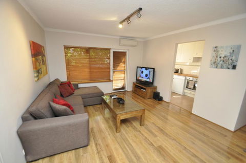 North Ryde Self-Contained One-Bedroom Apartment (7KHRT) - eTourism Australia 2
