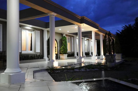 Norwood House Motel & Receptions - eTourism Australia 2