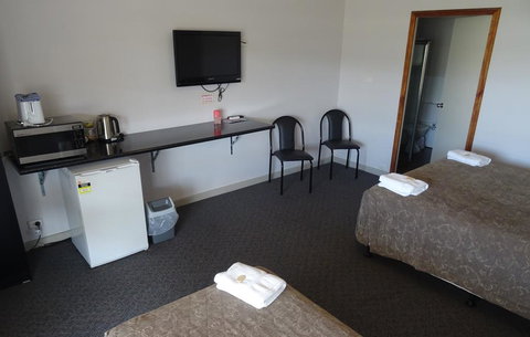 Paringa Hotel Motel - eTourism Australia 3