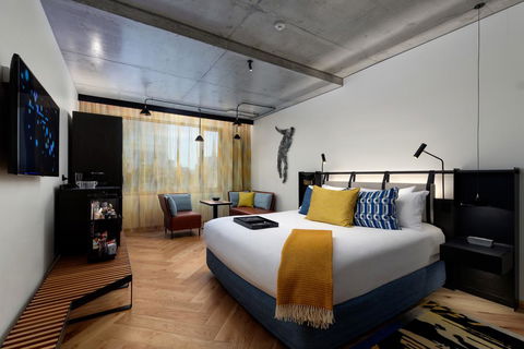 QT Melbourne - eTourism Australia 2