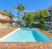 Red Star Hotel Palm Beach - eTourism Australia