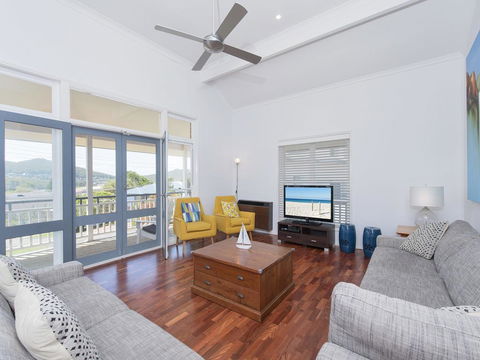 Surf Break - 10B Tuna (Upstairs) - eTourism Australia 3