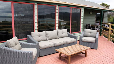 DOLPHIN LOOKOUT COTTAGE - Amazing Views Of The Bay Of Fires - eTourism Australia 7