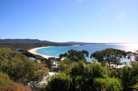 DOLPHIN LOOKOUT COTTAGE - Amazing Views Of The Bay Of Fires - eTourism Australia 9