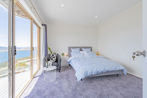 Nature & Relax House, Panoramic Sea View, Free Parking 37 - eTourism Australia 19