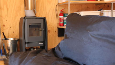 BAY OF FIRES ECO HUT Off Grid Experience At Binalong Bay - eTourism Australia 7