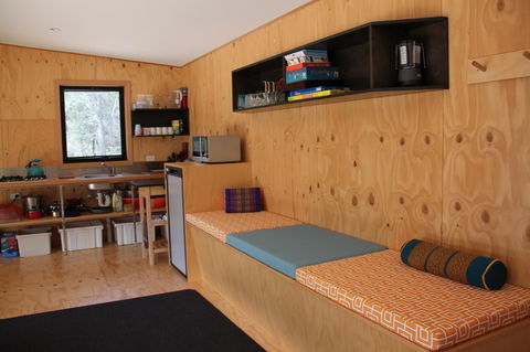 BAY OF FIRES ECO HUT Off Grid Experience At Binalong Bay - eTourism Australia 10