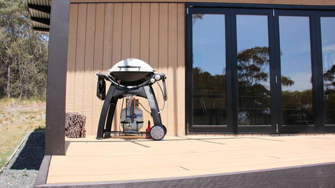 BAY OF FIRES ECO HUT Off Grid Experience At Binalong Bay - eTourism Australia 14