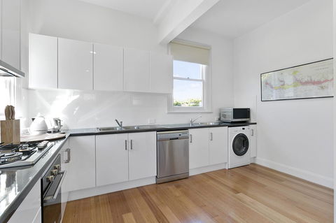 Amberley - eTourism Australia 9