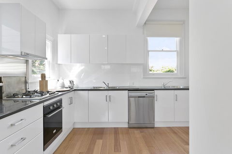 Amberley - eTourism Australia 8