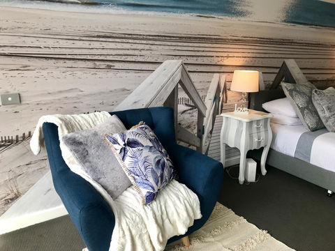 Lorne World - eTourism Australia 1