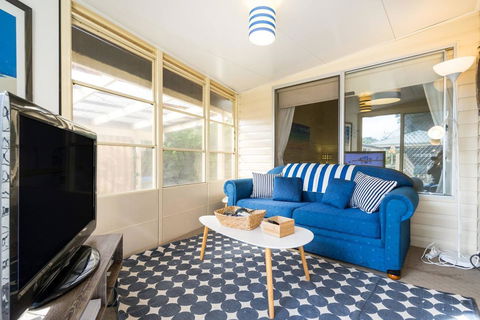 Nautique Beach House - eTourism Australia 12