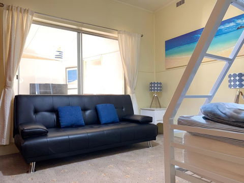 Nautique Beach House - eTourism Australia 10