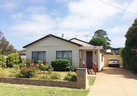 Nautique Beach House - eTourism Australia 21