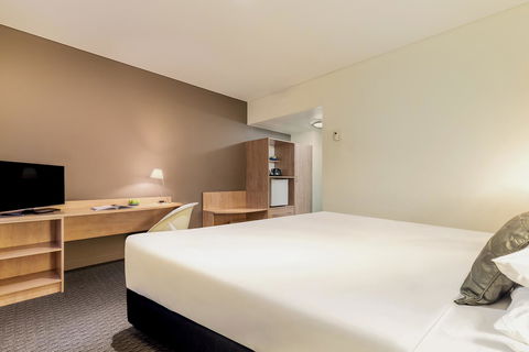 Ibis Melbourne Hotel And Apartments - eTourism Australia 6