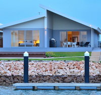 The Carnarvon Luxury Canal Home - eTourism Australia