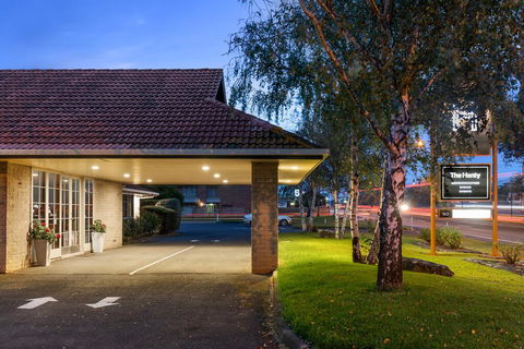 The Henty - eTourism Australia 1