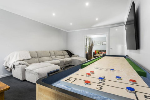 TRANQUIL HAVEN - MOUNT ELIZA - eTourism Australia 3