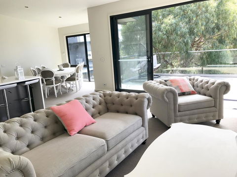 Lorne Sea View Terrace House - eTourism Australia 21